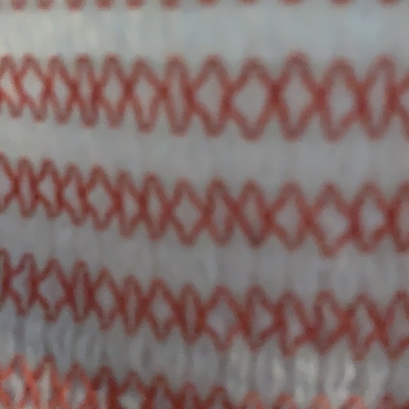 Guess Flower Tank - Picture 2 of 4